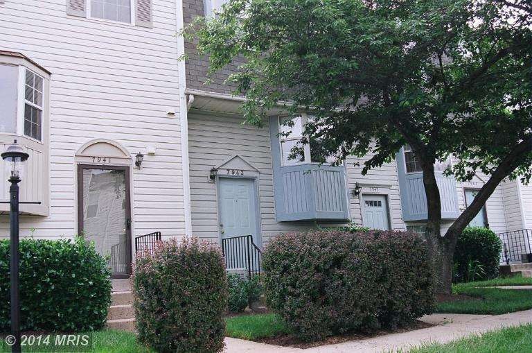 7943 Hugh Mullen Dr unit 72, Manassas, VA 20109 - photo 1