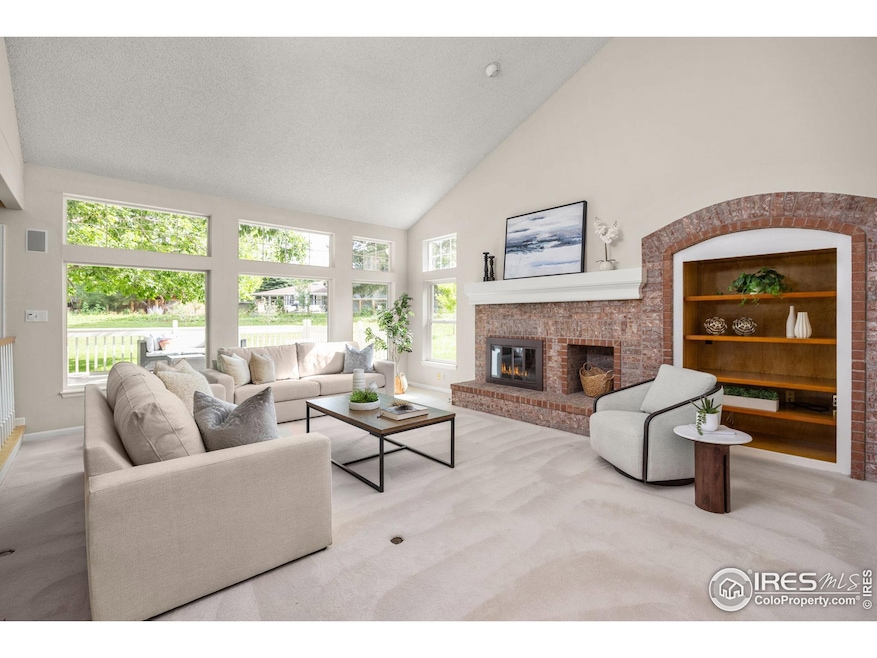 INVITING FAMILY ROOM