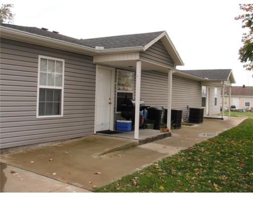 201 W Thurman St, Prairie Grove, AR 72753 - photo 1