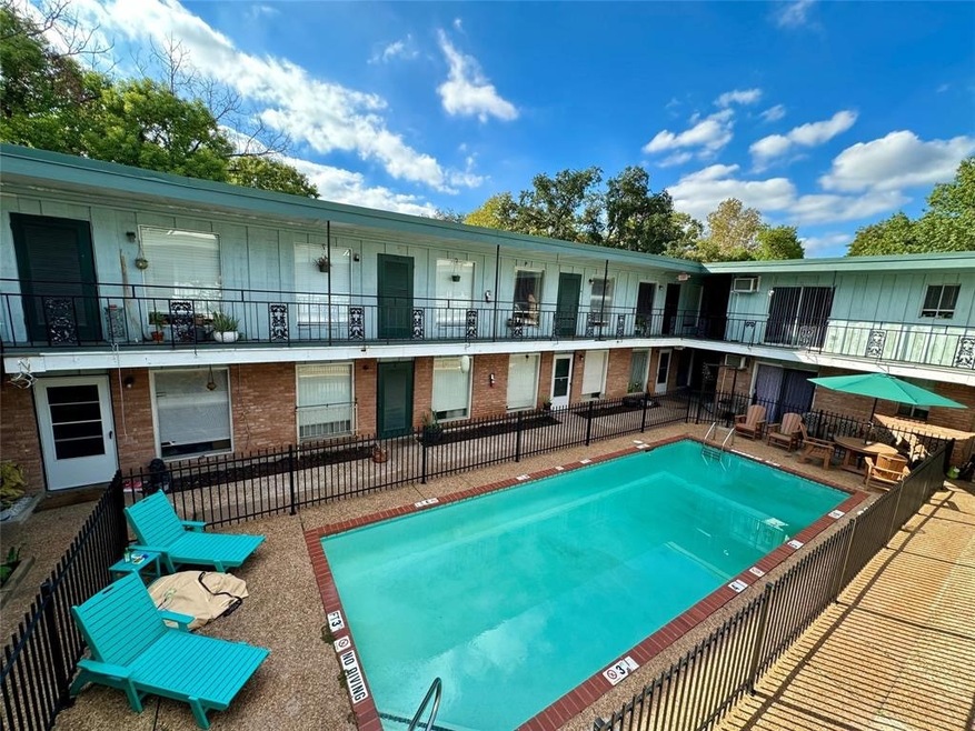 1401 Kipling St unit 14, Houston, TX 77006 - photo 1