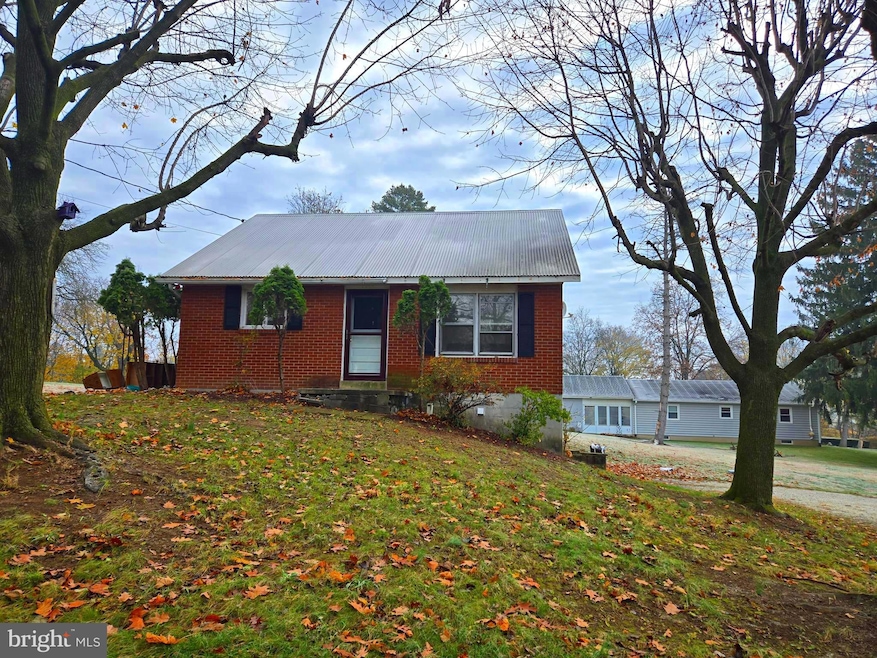 Pending $145,000 • Co-Listing Agent