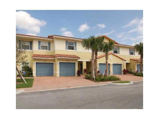 2409 NW 31st Ct unit LOT 8, Oakland Park, FL 33309 - photo 1