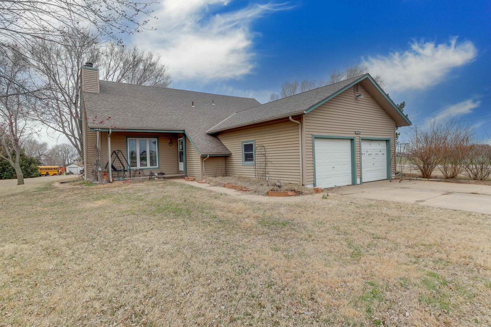 31727 W Harry St, Garden Plain, KS 67050 MLS SCK636046