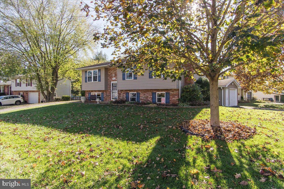 7092 Saddle Dr, Sykesville, MD 21784 - photo 1