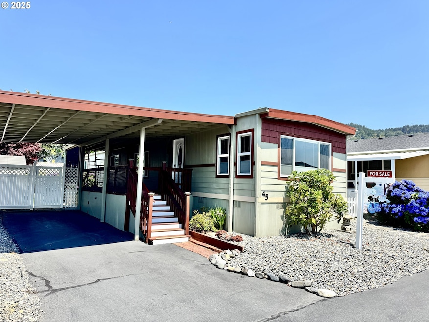 15889 Sunset Strip unit 45, Brookings, OR 97415 - photo 1