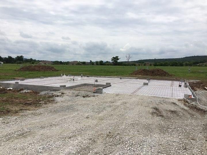 943 Red Oak St, Elkins, AR 72727 - photo 1