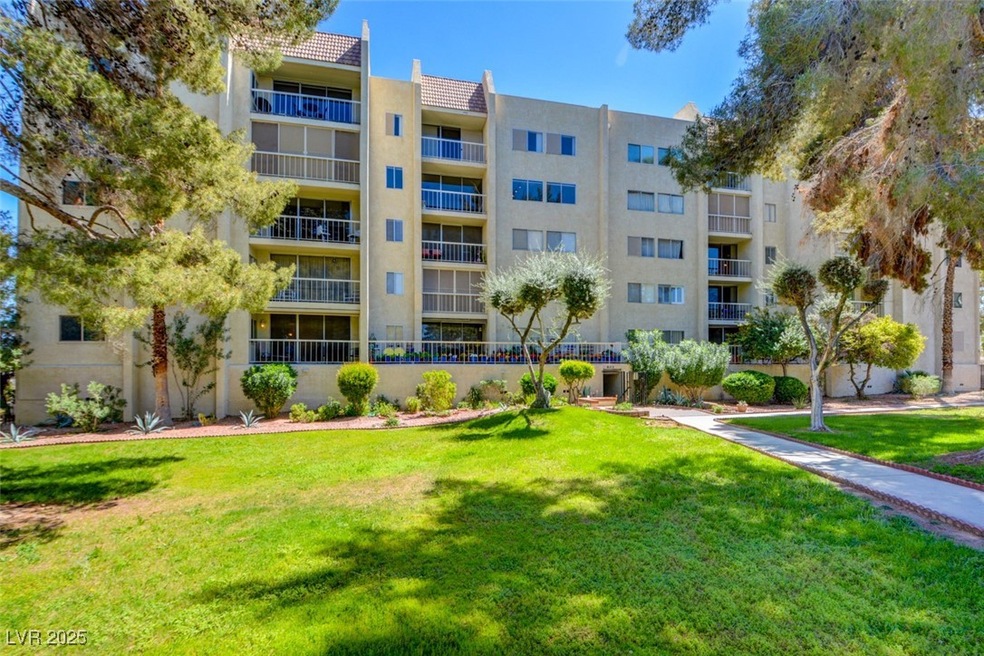 View of apartment building / complex