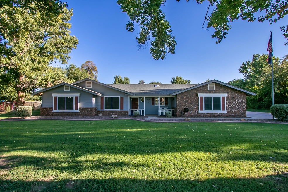 2263 E Appleby Rd