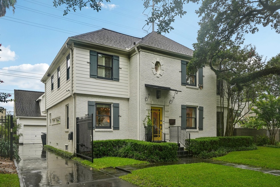 Welcome home to 1518 Vassar St!