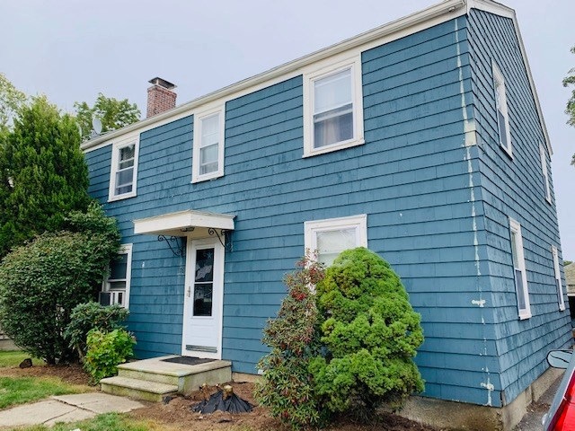 176 Aqueduct Rd, Cranston, RI 02910 - photo 1