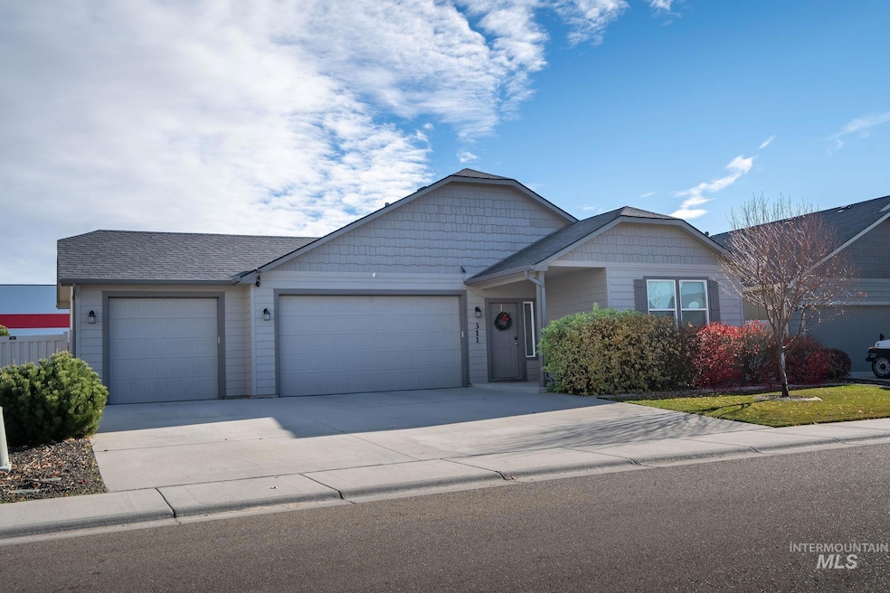 311 Concourse Ave, Caldwell, ID 83605 - photo 1