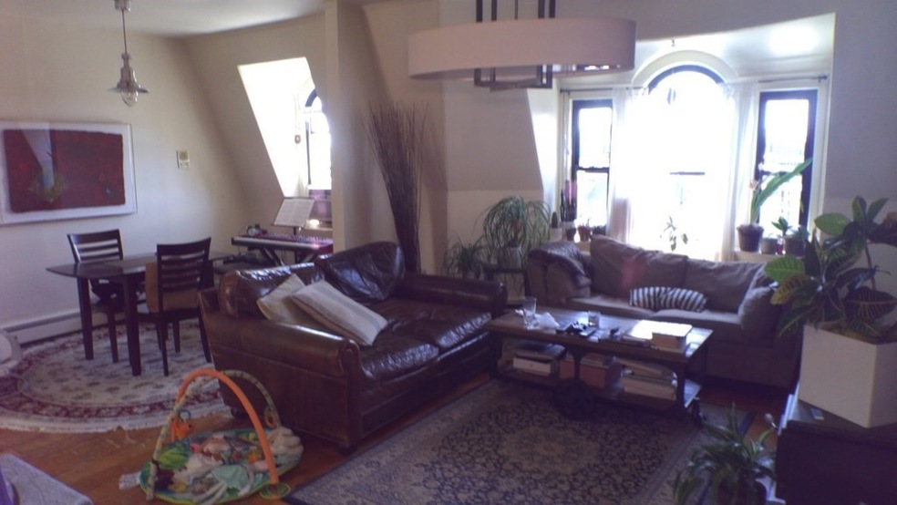 147 W Concord St unit 5, Boston, MA 02118 - photo 1