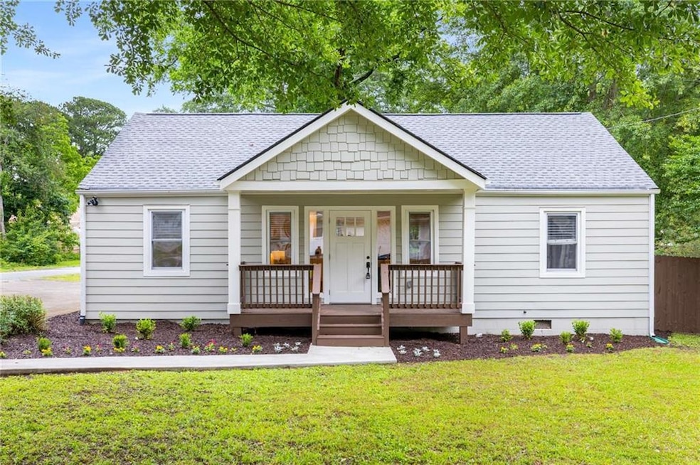 Renovated 3 bedroom / 2 bath Home with Garage and extra storage