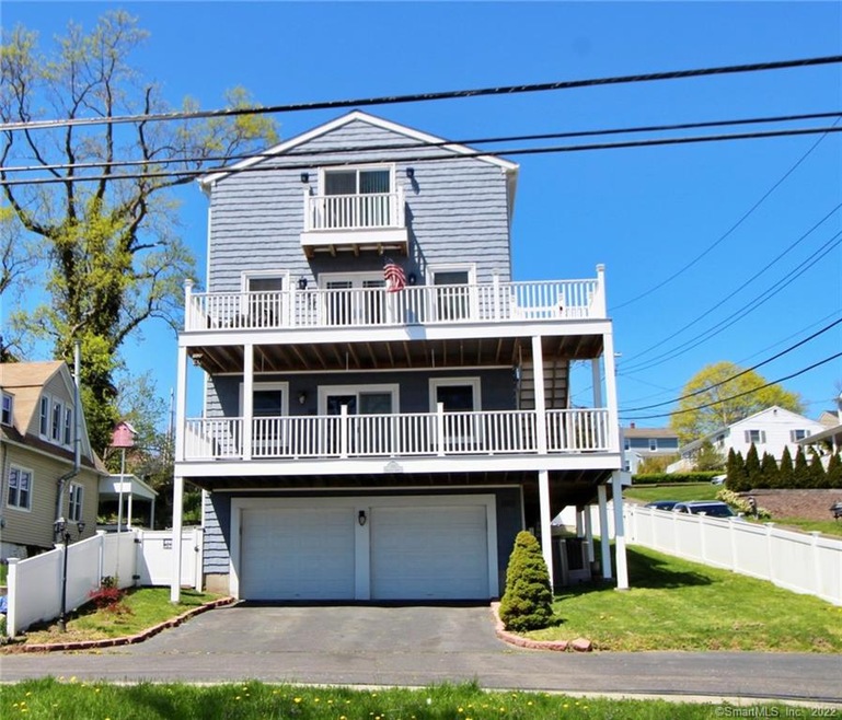 105 Edgefield Ave, Milford, CT 06460 - photo 1