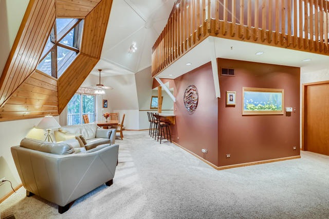 263 Melody Ln, Carpentersville, IL 60110 - photo 1