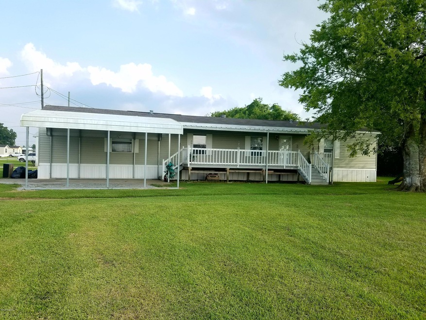 2719 Jefferson Island Front 4