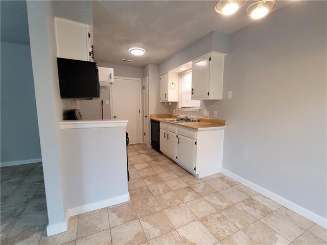 8212 Gallatin Dr, Austin, TX 78736 - photo 1