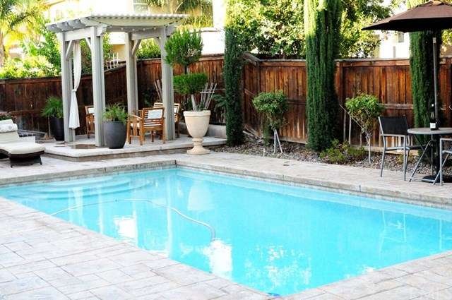 beautiful relaxing pool