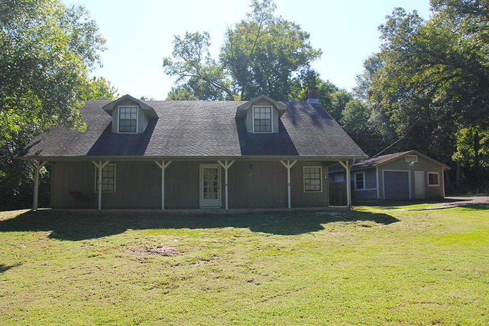 225 Weldon Dr, Nacogdoches, TX 75964 - photo 1