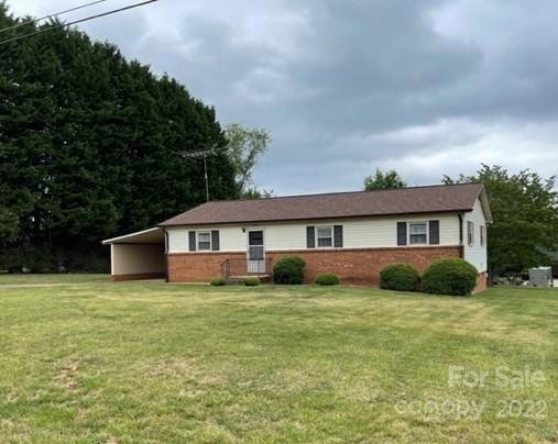 1580 Allen Ln, Conover, NC 28613 - photo 1