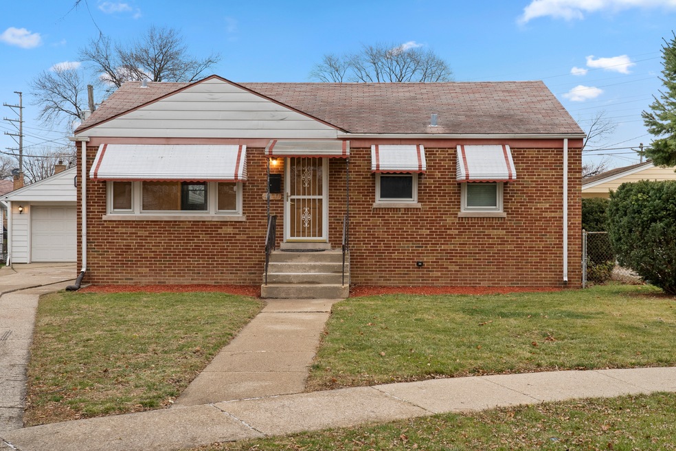 4431 Emerson Ct, Schiller Park, IL 60176 - photo 1