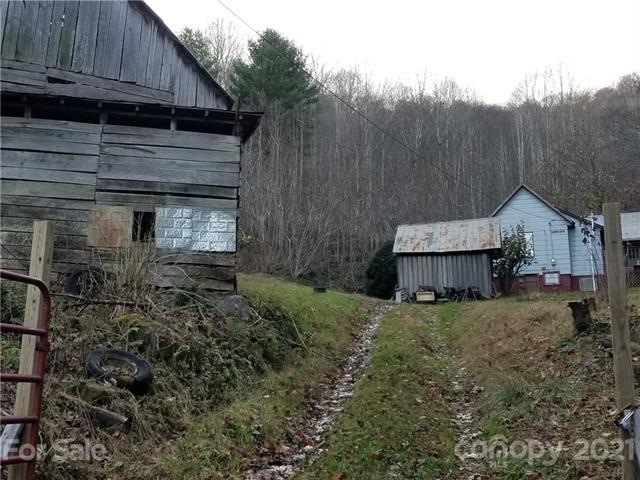 141 Roaring Fork Rd, Burnsville, NC 28714 - photo 1