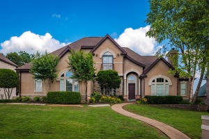 1927 Daly Dr, Harrison, AR 72601 - photo 1