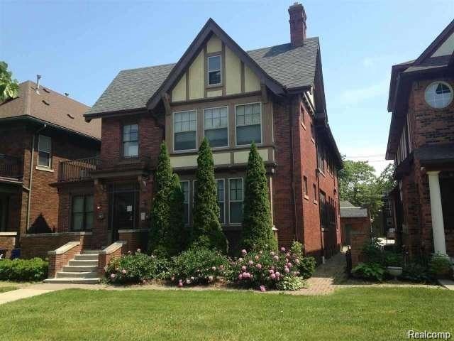 440 E Ferry St unit 2, Detroit, MI 48202 - photo 1