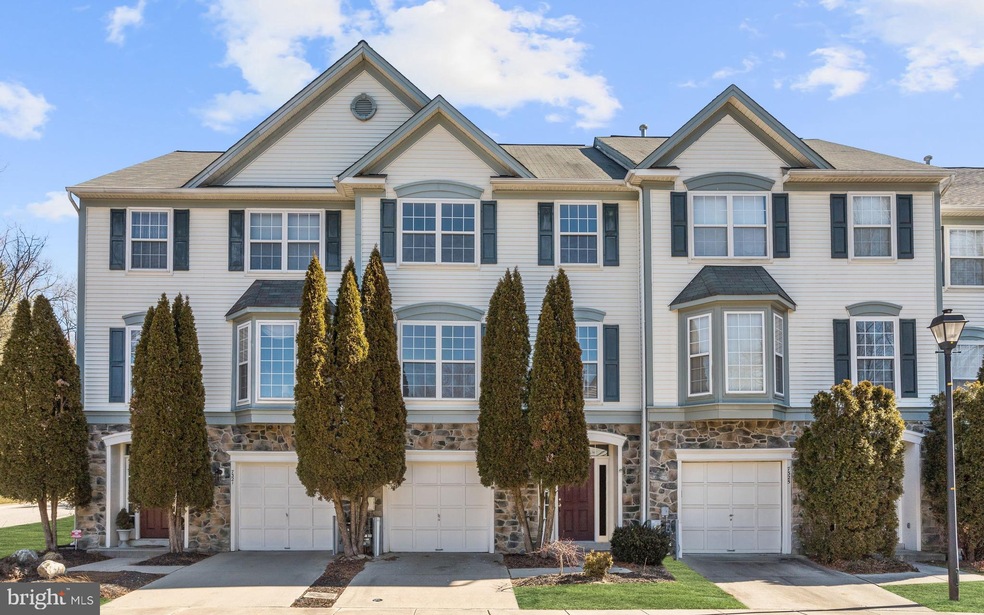 7323E Rocky Creek Dr, Columbia, MD 21046 - photo 1