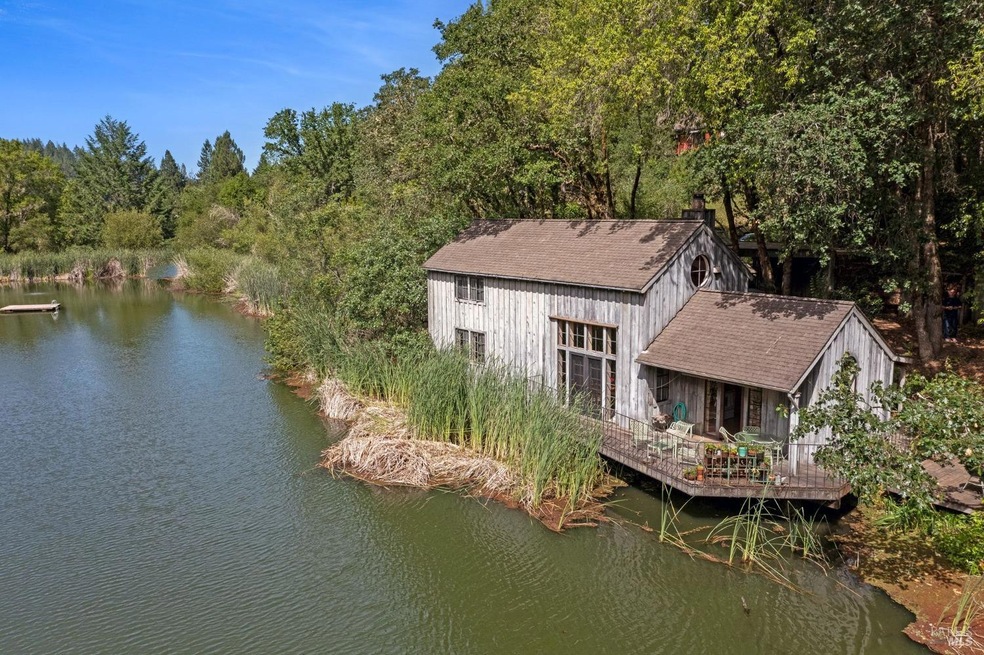 Lovely Lakeside Home