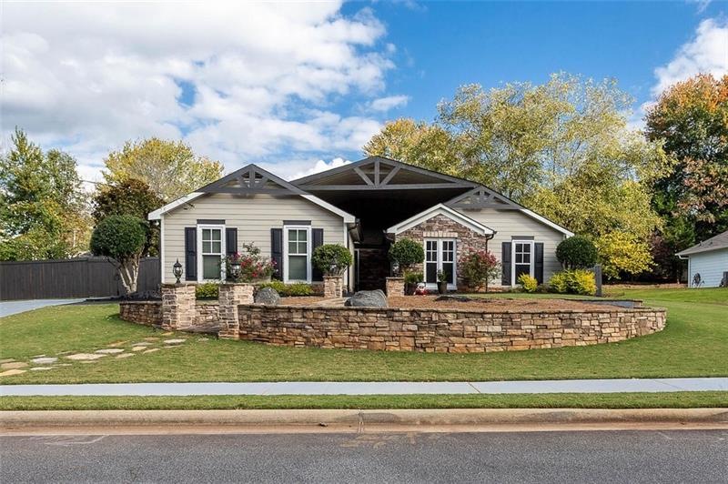 4110 Hubert Dr NE, Marietta, GA 30066 - photo 1