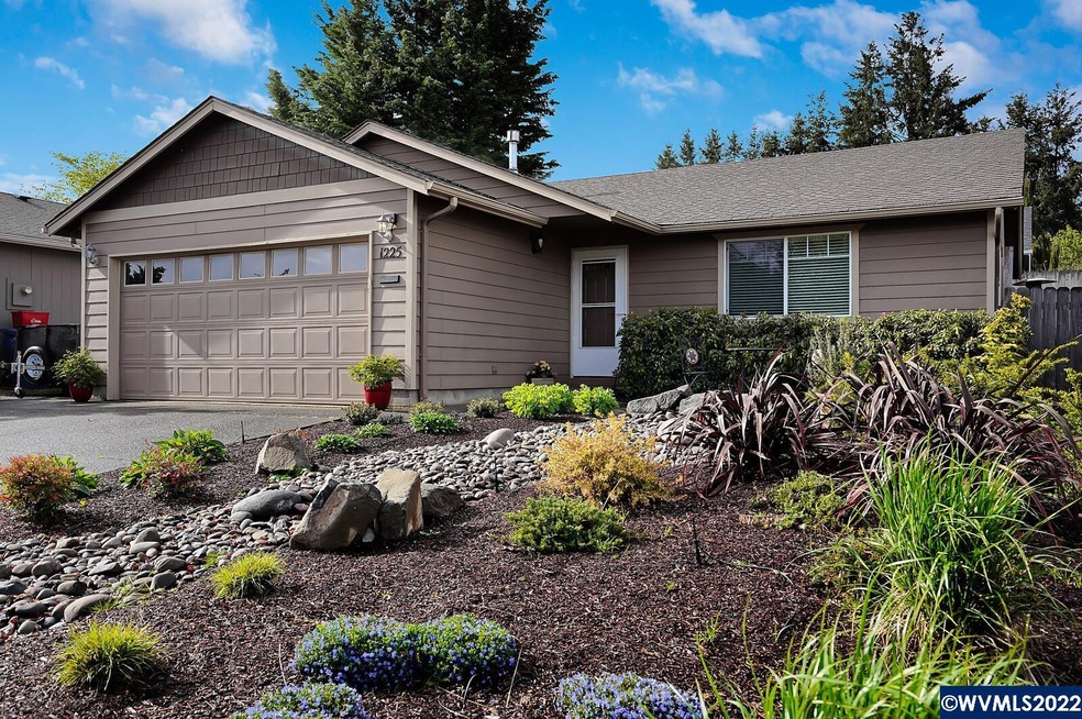 1225 Jonmart Ave SE, Salem, OR 97306 - photo 1