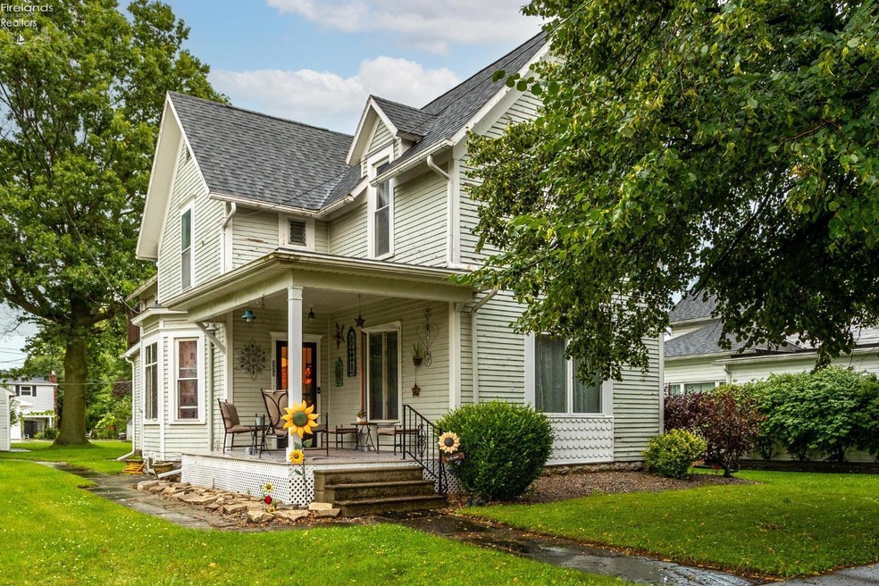 335 Toledo St, Elmore, OH 43416 - photo 1