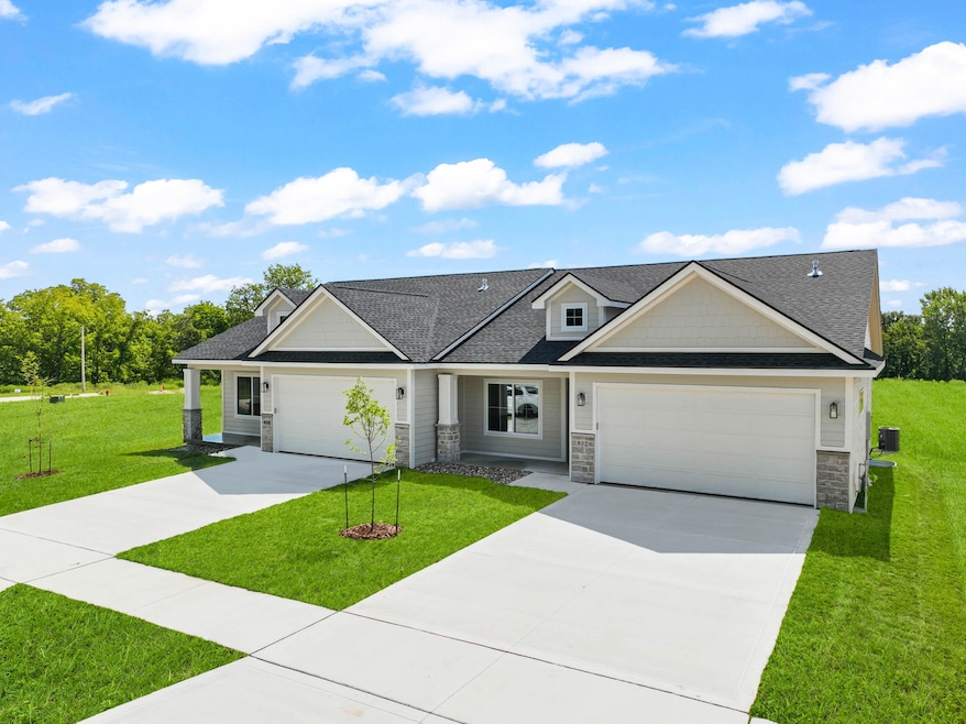 For Sale $431,050 • Co-Listing Agent