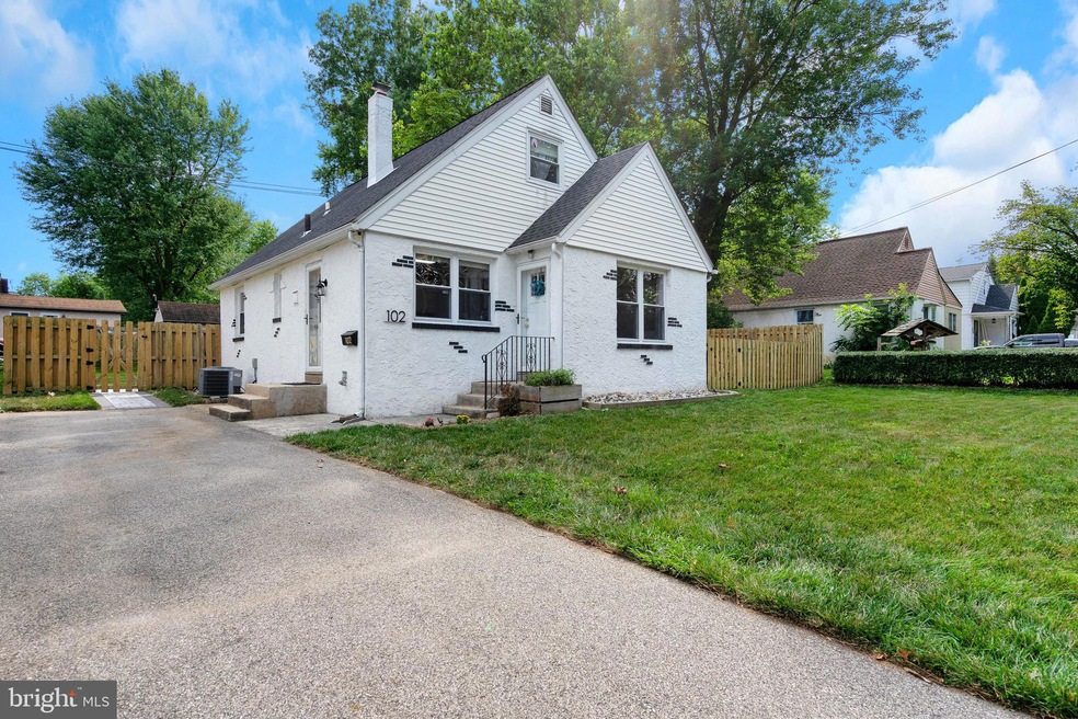 102 Moore Rd, Wallingford, PA 19086 - photo 1