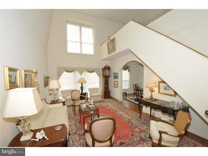 264 Montgomery Ave unit 404, Haverford, PA 19041 - photo 1