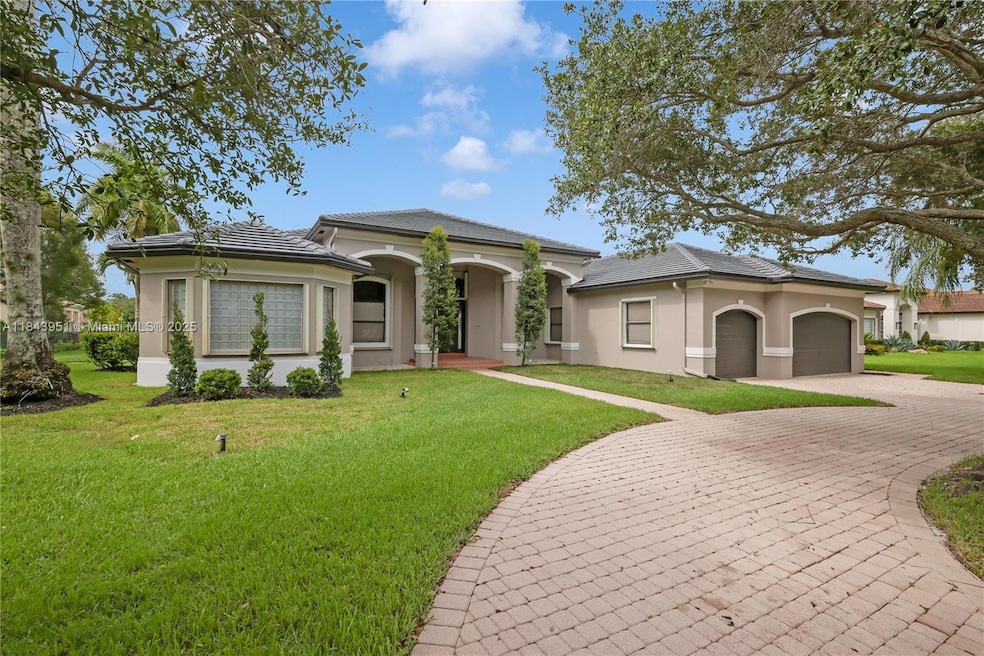 Sold $1,900,000 • Co-Listing Agent