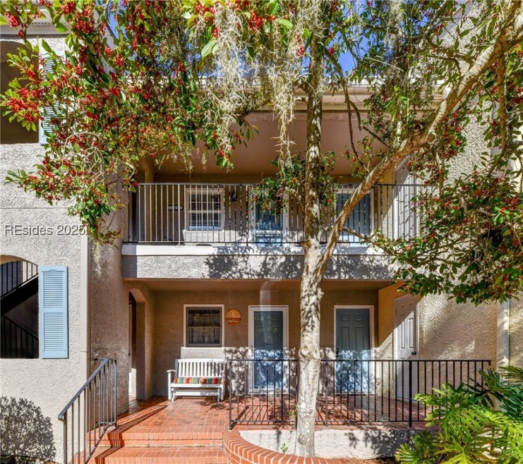 205 Beckingham-
Port Royal Village
