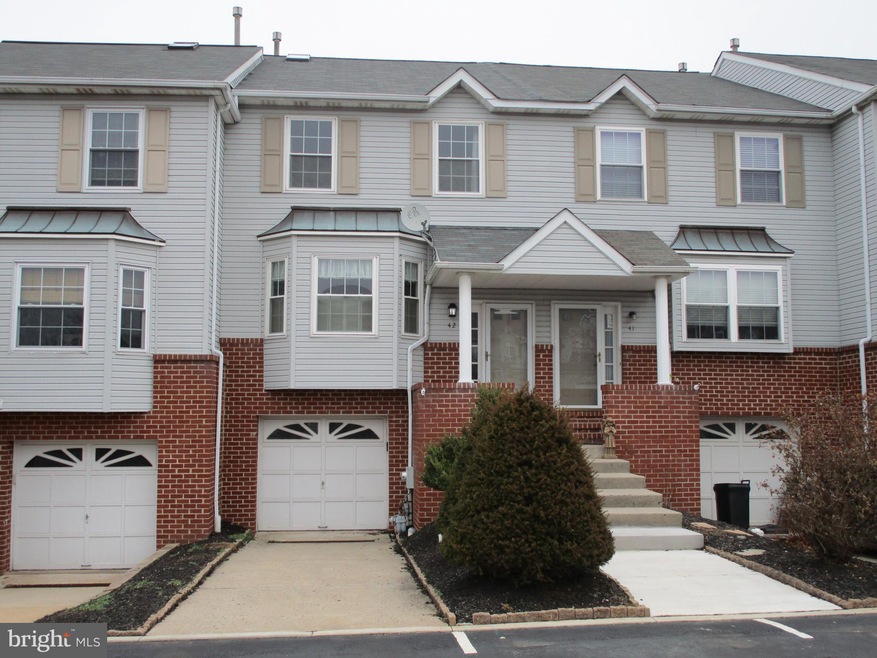 42 Cedar Ct, Royersford, PA 19468 - photo 1