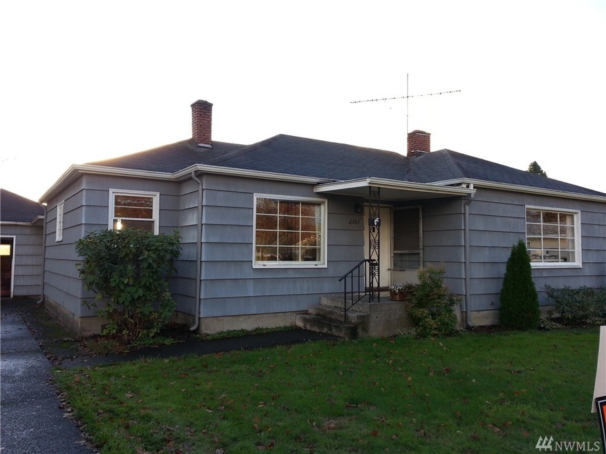 2761 NW Nichols Blvd, Longview, WA 98632 - photo 1