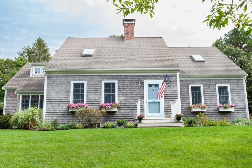 Sold $875,000 • Co-Listing Agent