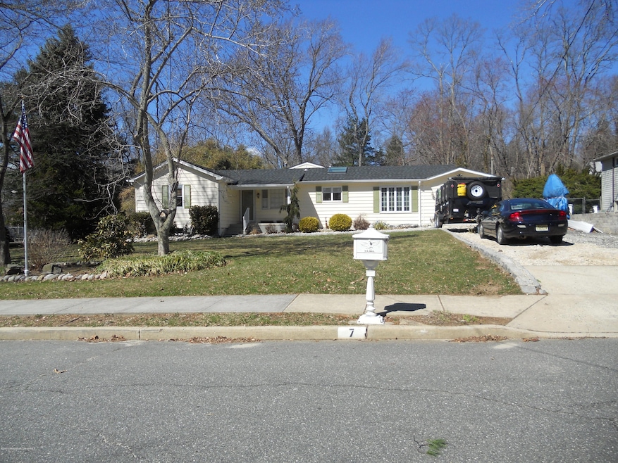 7 Farrell Dr, Middletown, NJ 07748 - photo 1