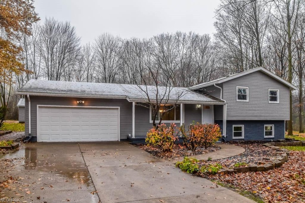 Breathtaking, completely remodeled 3 bedroom, 2 fu