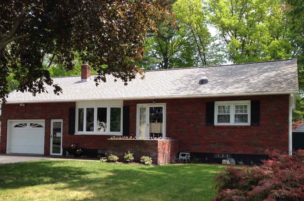 37 Memory Ln, Schenectady, NY 12306 - photo 1