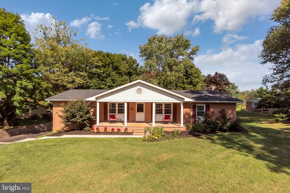 5927 Grace Lee Ave, Sykesville, MD 21784 - photo 1