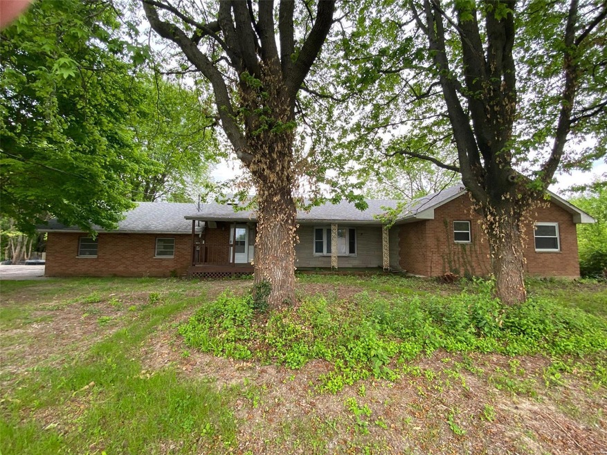 1225 S Clinton Rd, Caseyville, IL 62232 - photo 1