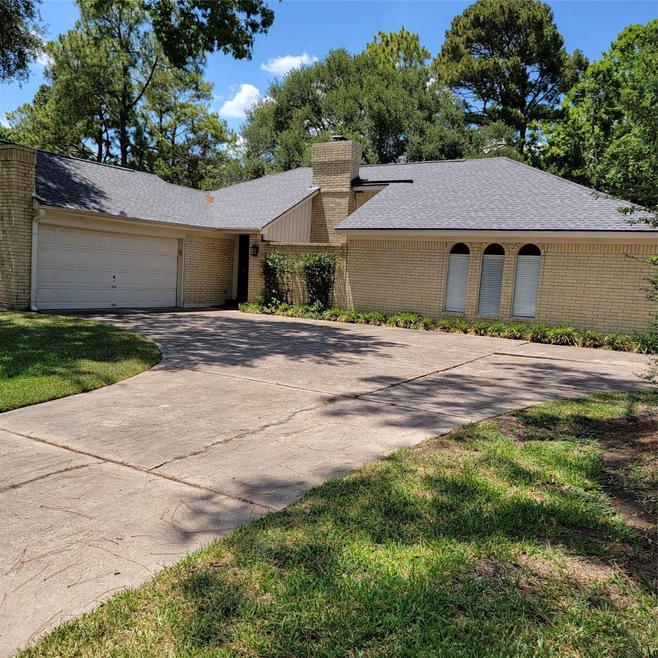 5514 Turfwood Ln, Houston, TX 77088 - photo 1