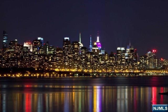 Sold $2,448,000 • Co-Listing Agent