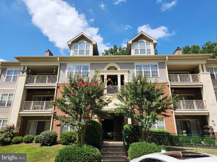 131 Timberbrook Ln unit T2, Gaithersburg, MD 20878 - photo 1