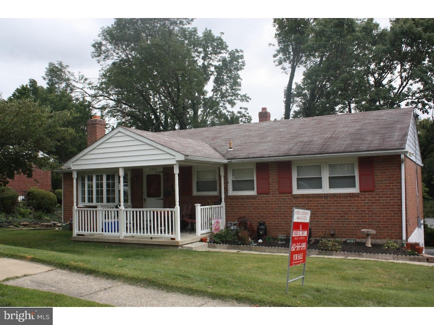 4944 Jackson Dr, Brookhaven, PA 19015 - photo 1